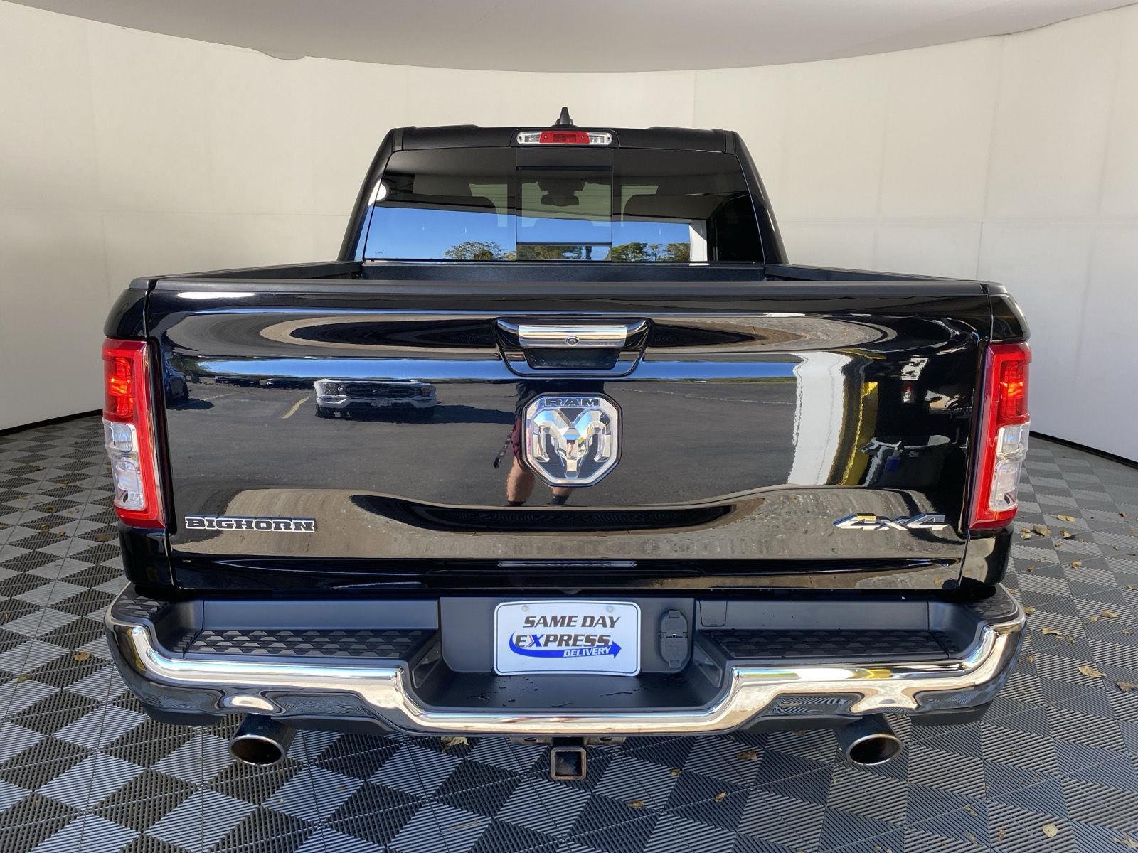 Used 2019 Diamond Black Crystal Pearlcoat Ram Big Horn/Lone Star image 14