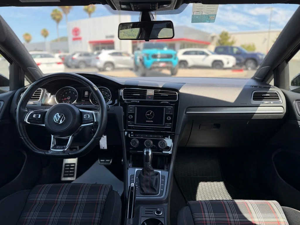 Used 2019 Black Volkswagen 2.0T S image 12