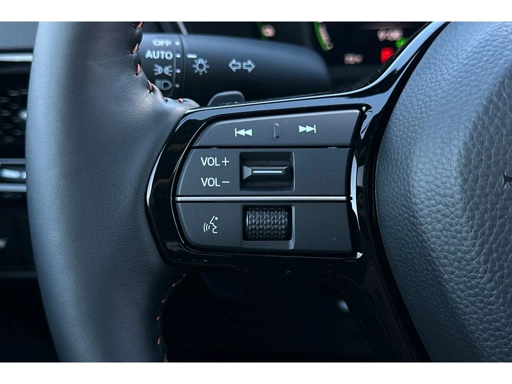 New 2026 Platinum White Pearl Honda Sport Touring image 30