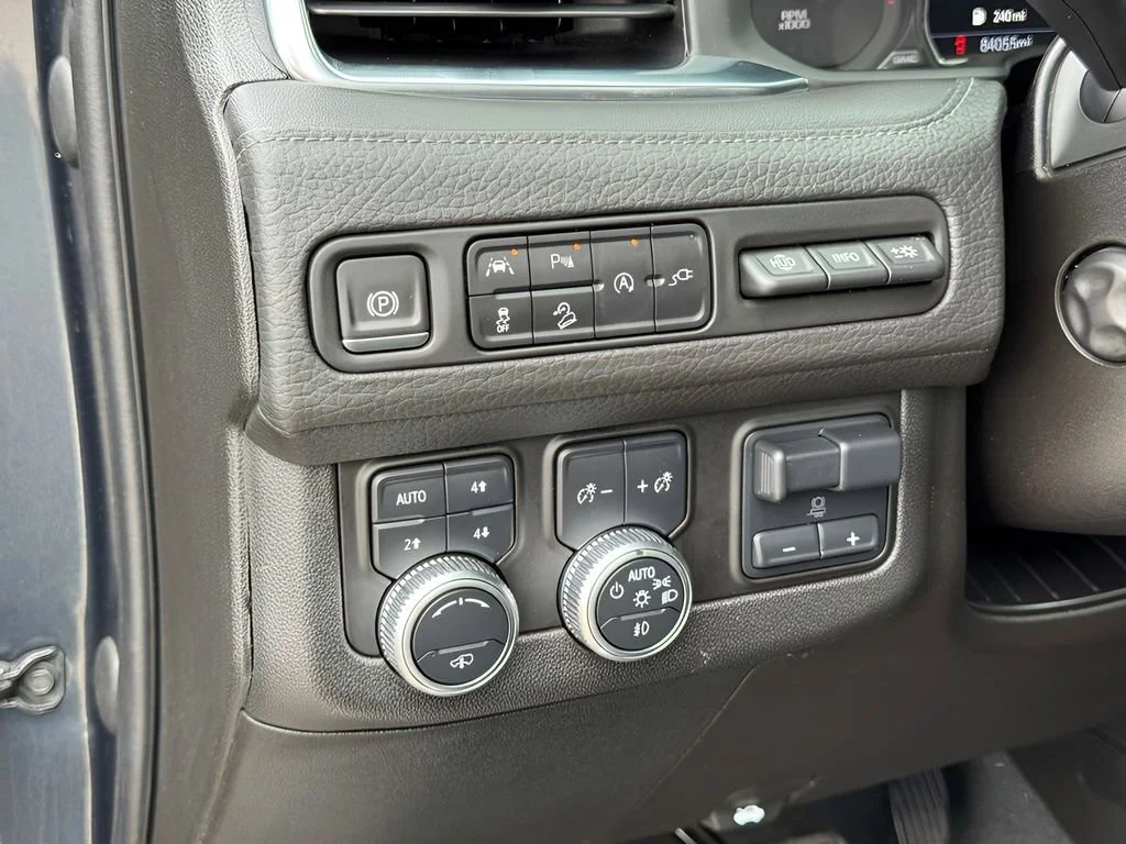 Used 2021 HUNTER METALLIC GMC Denali image 16