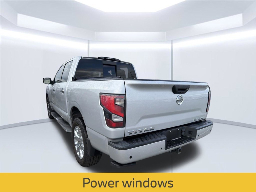 Used 2020 Silver Nissan SL image 8