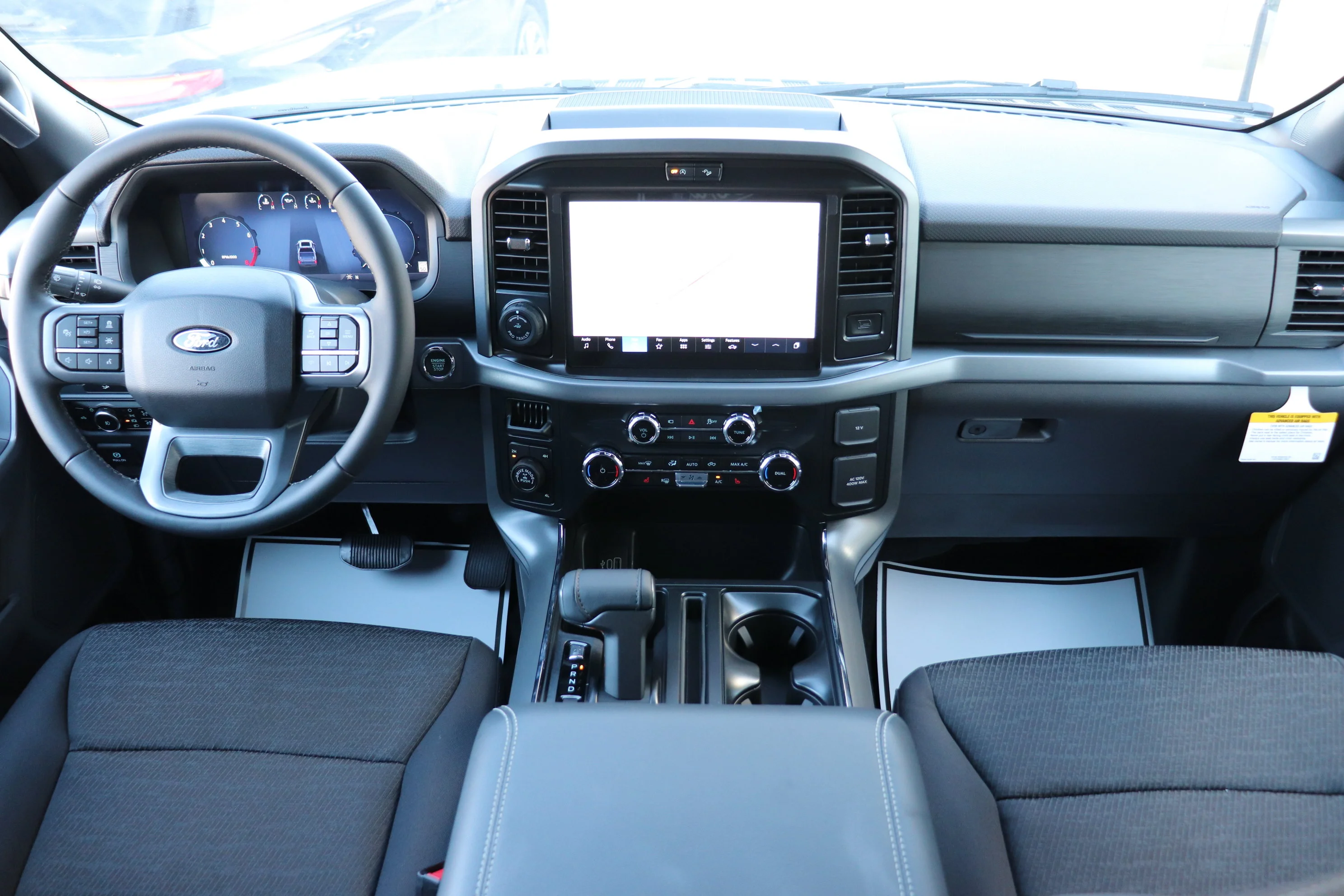New 2026 OXFORD WHITE Ford XLT image 21