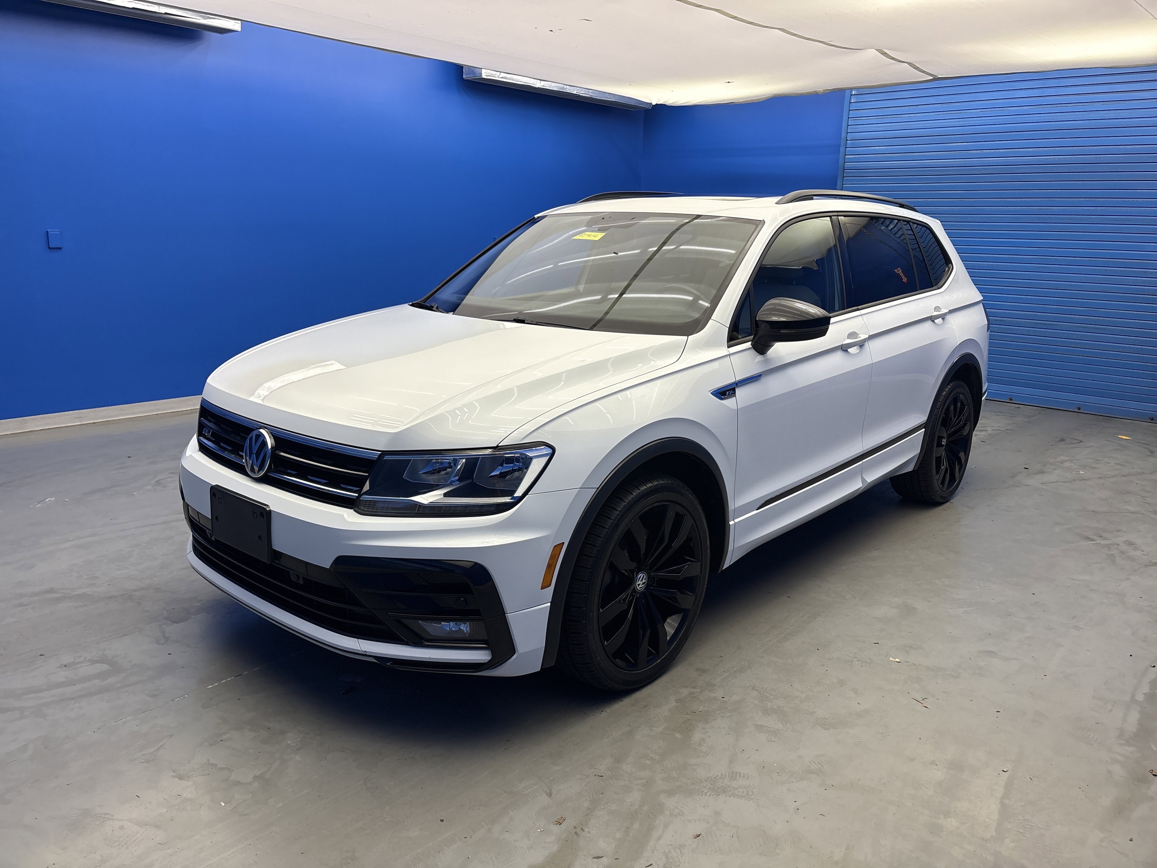 Used 2020 Pure White Volkswagen SE R-Line Black image 4