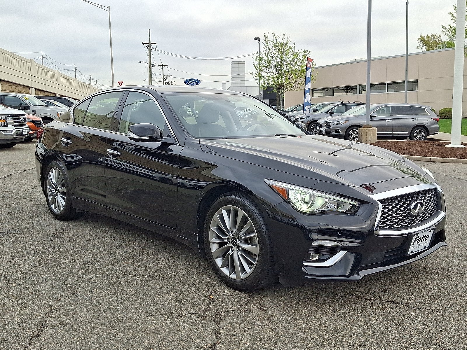 Certified Used 2023 Black Obsidian - KH3 INFINITI LUXE AWD image 3