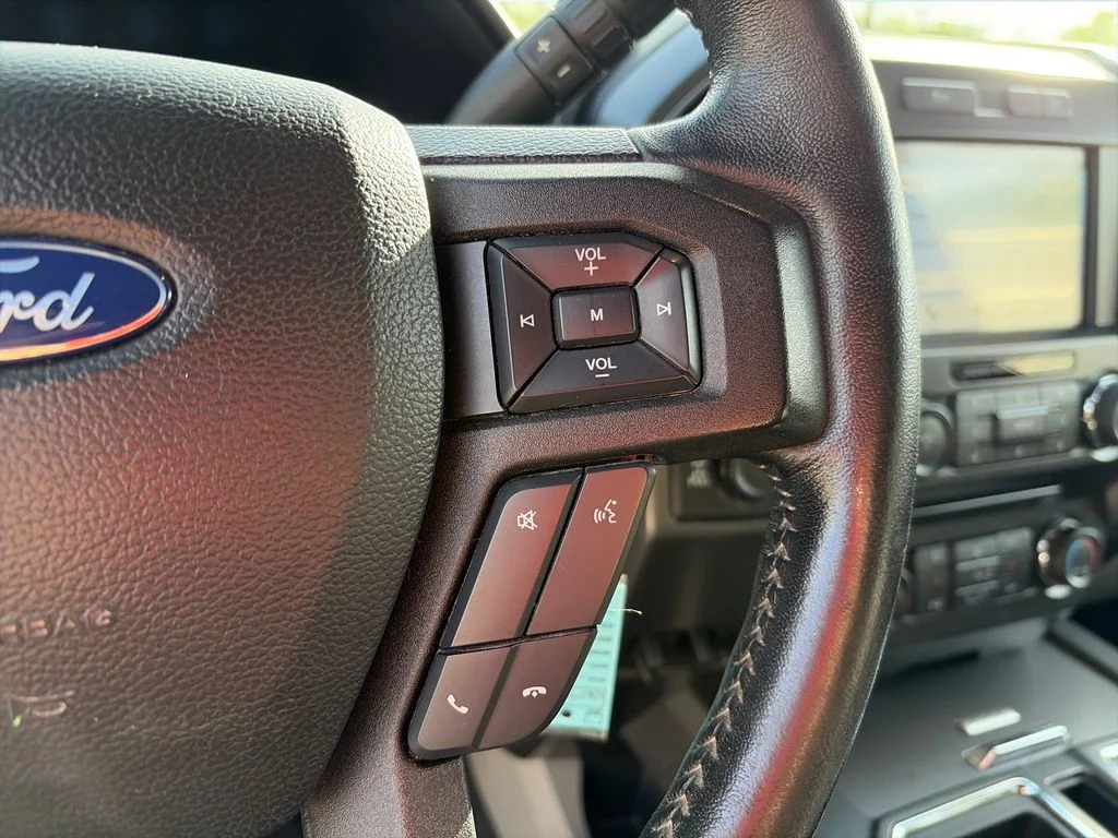 Used 2018 Blue Ford XLT image 37