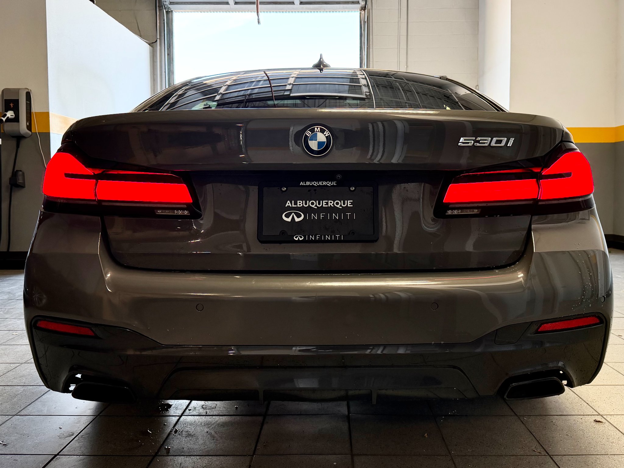 Used 2022 Bernina Grey Amber Effect Metallic BMW 530i image 8