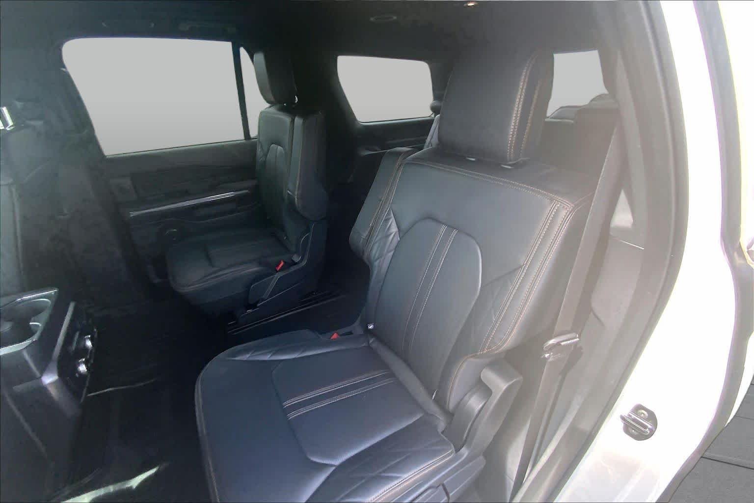 Used 2024 Star White Ford Platinum image 21