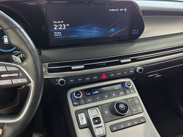 Used 2025 Silver Hyundai SEL Premium image 21