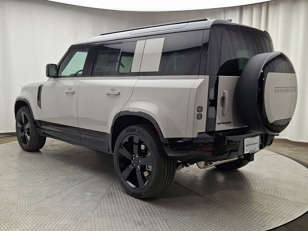 New 2026 Borasco Grey LAND ROVER X-Dynamic SE image 4