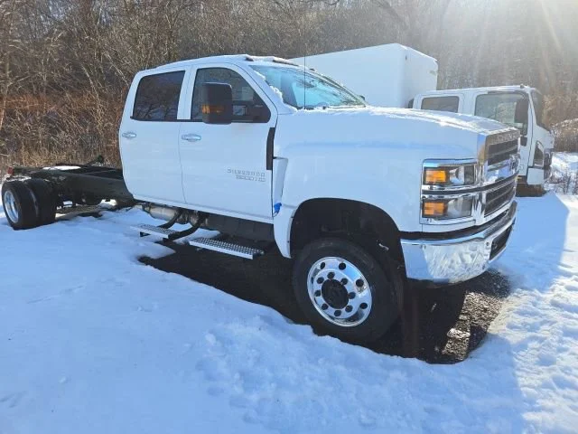2025 Chevrolet Silverado HD WT 4WD Crew Cab 175" WB's photo
