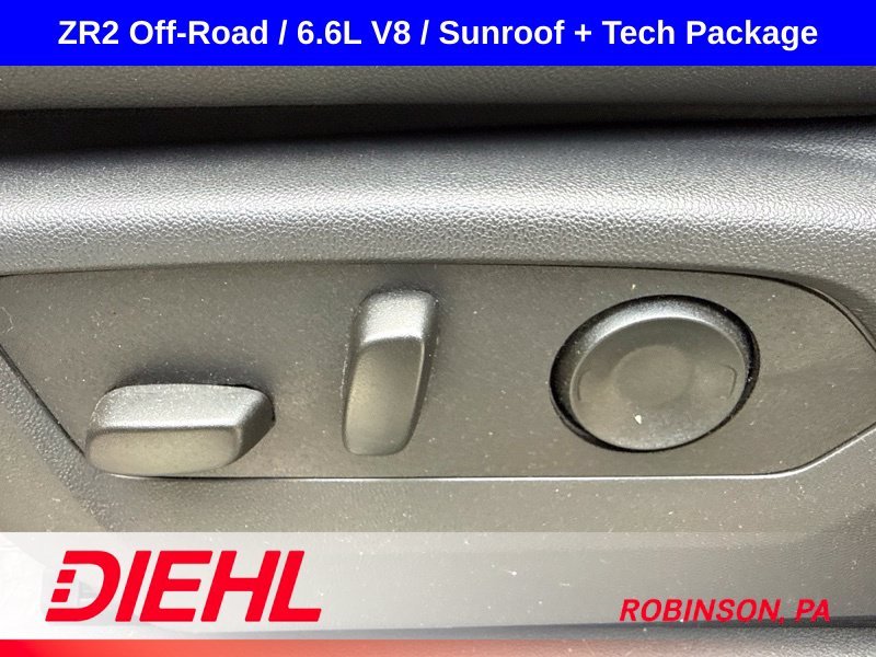 Used 2025 Gray Chevrolet ZR2 image 22