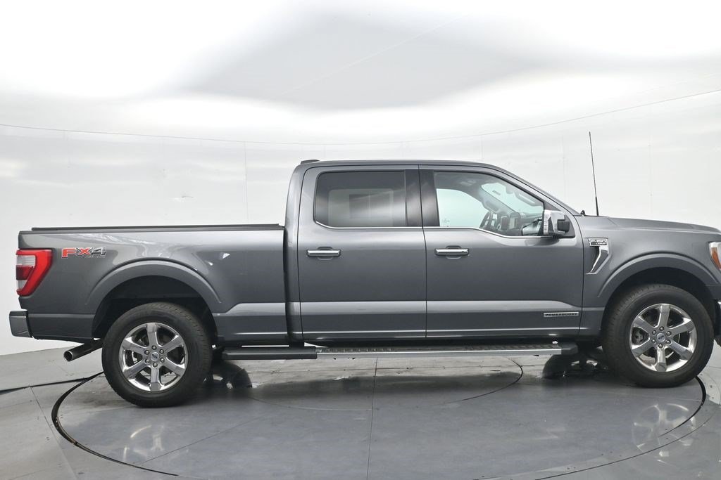 Used 2023 Gray Metallic Ford LARIAT image 4