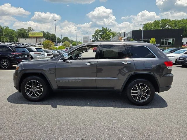 Used 2019 Gray Jeep Limited image 4