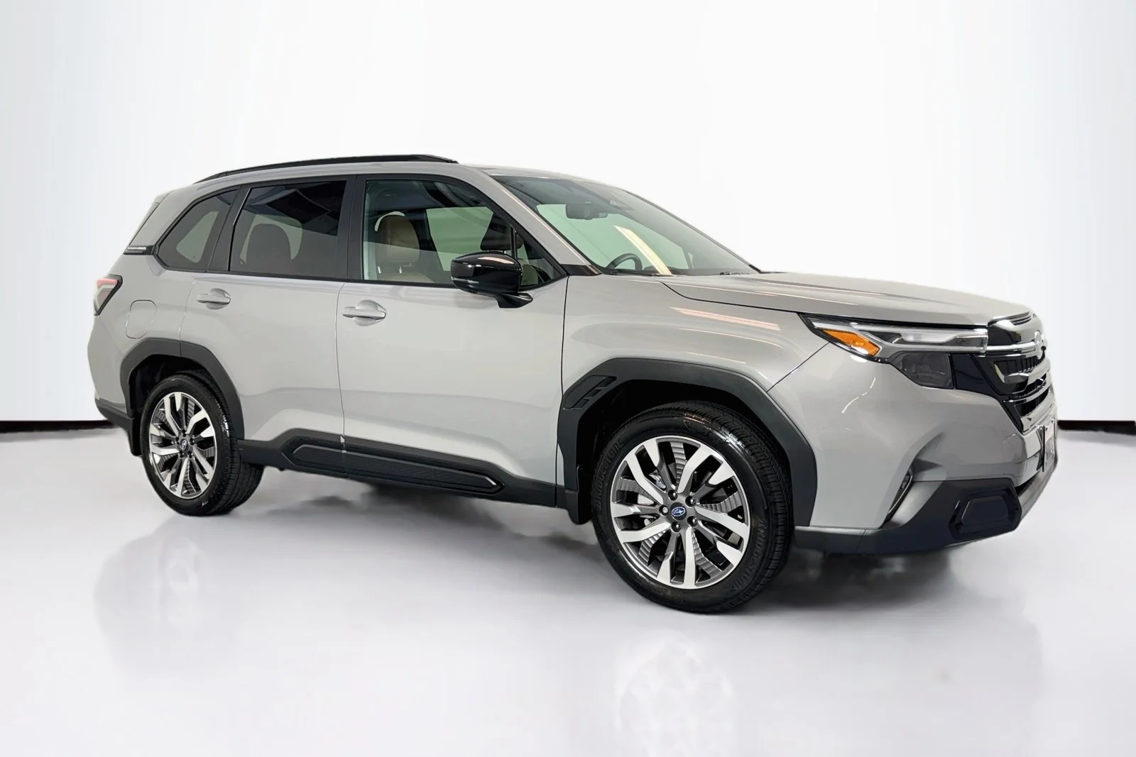 Used 2026 River Rock Pearl Subaru Touring image 3