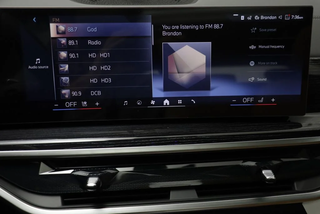 New 2026 Black BMW xDrive40i image 9
