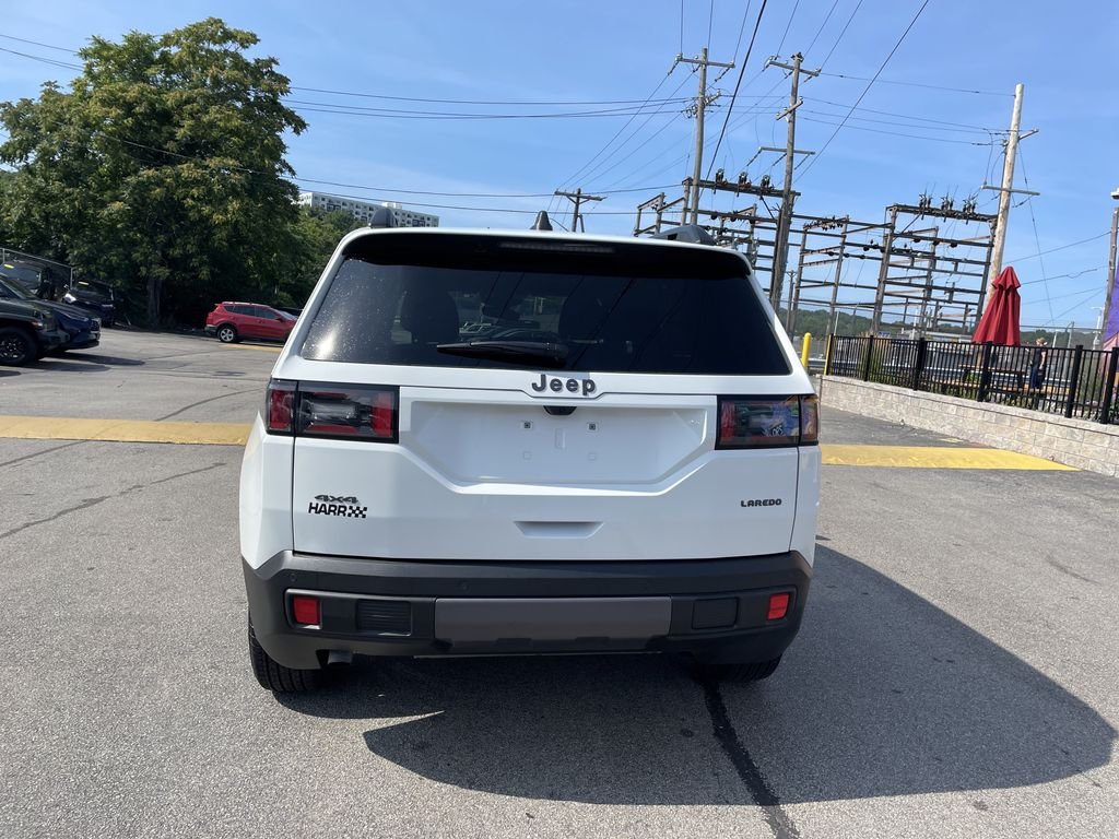 Used 2026 White Jeep Laredo image 4