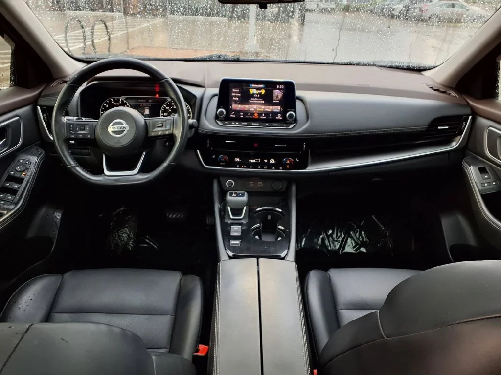 Used 2021 Black Nissan SV image 15