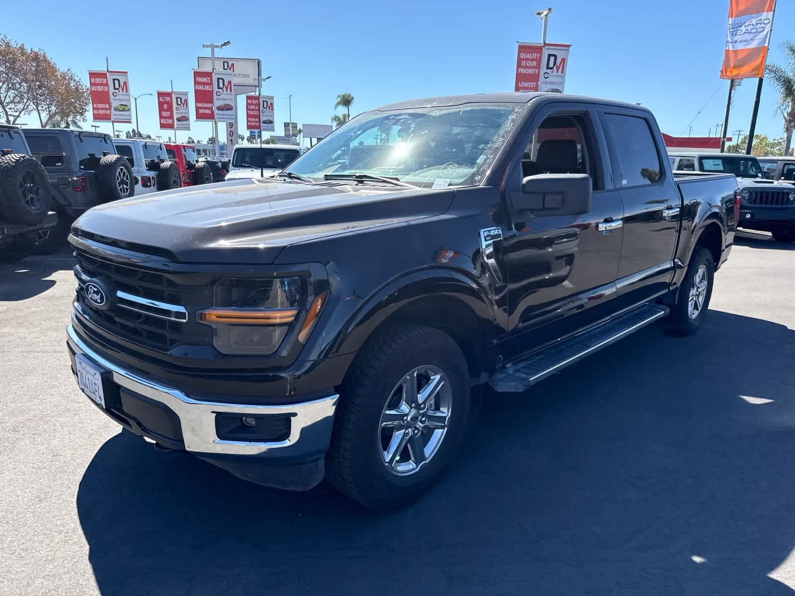 Used 2025 Agate Black Metallic Ford XLT image 18