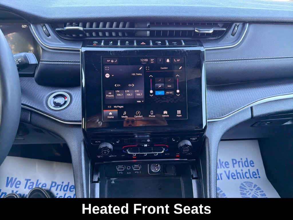 Used 2024 Black Jeep Altitude image 20