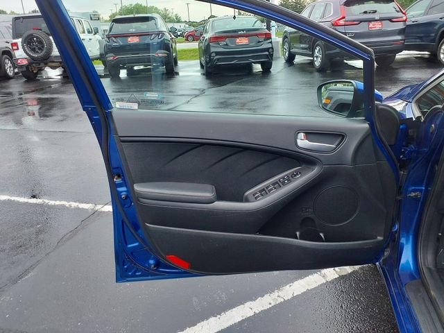 Used 2018 Blue Kia LX image 21