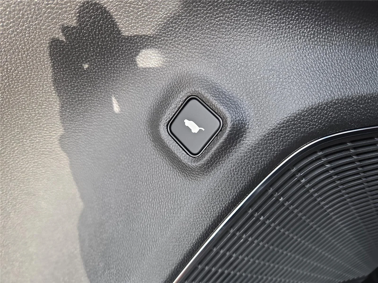 New 2026 Majestic Black Pearl Acura SH-AWD w/Advance image 18