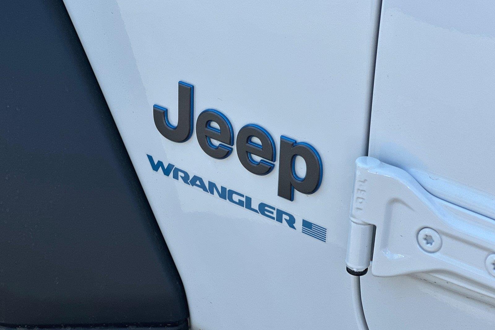 New 2023 Bright White Clearcoat Jeep Rubicon 20th Anniversary image 23