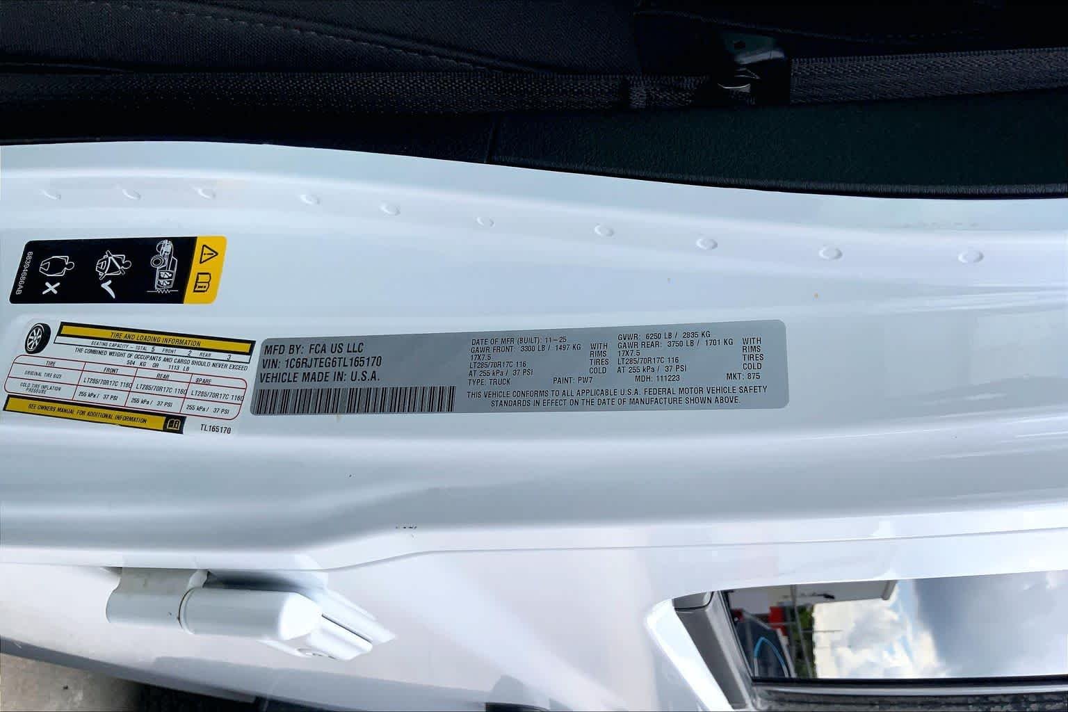 Used 2026 Bright White Clearcoat Jeep Mojave image 33