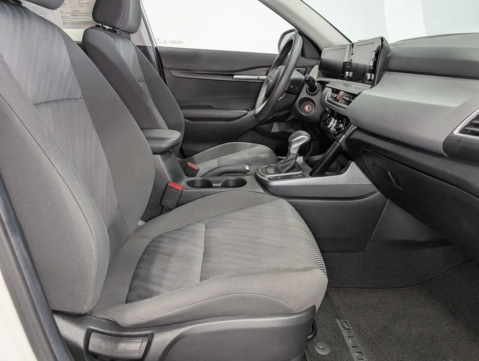 Used 2024 Snow White Pearl Kia LX image 38