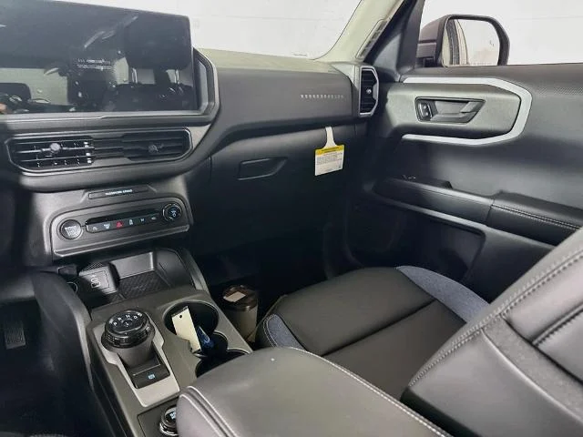 New 2026 Velocity Blue Metallic Ford Outer Banks® image 57
