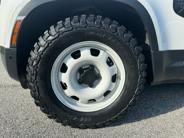 SALEKEEX7L2019911