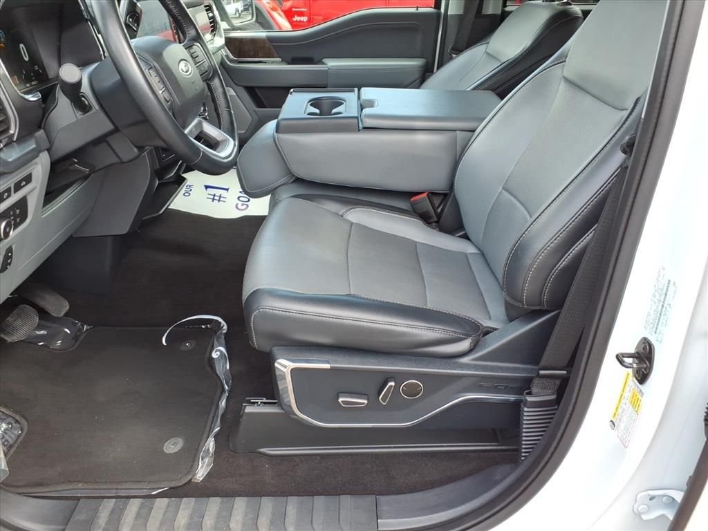 Used 2021 White Ford Lariat image 12