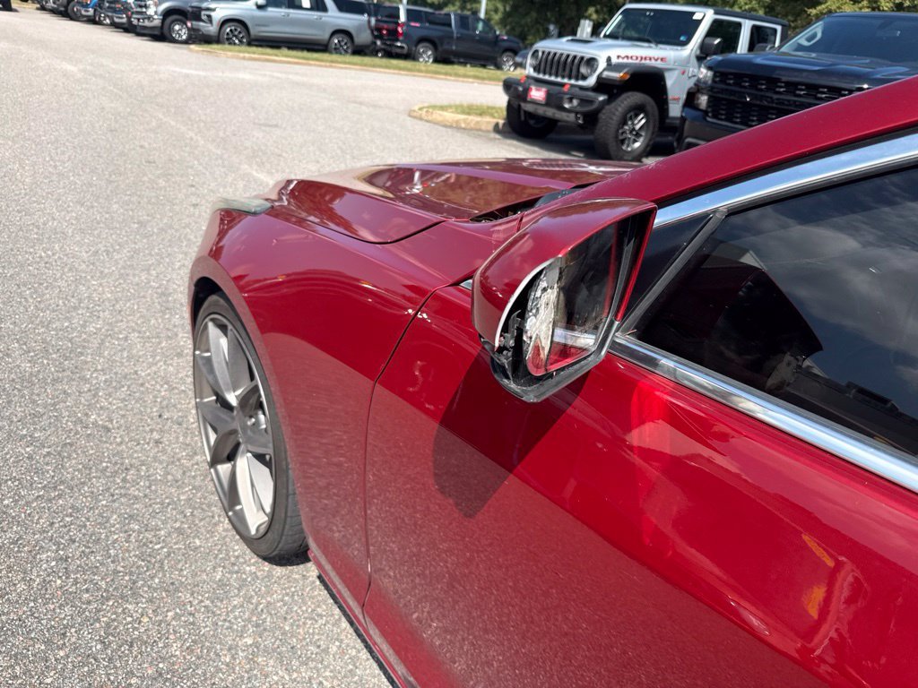 Used 2018 Red Cadillac 2.0L Turbo Luxury image 4