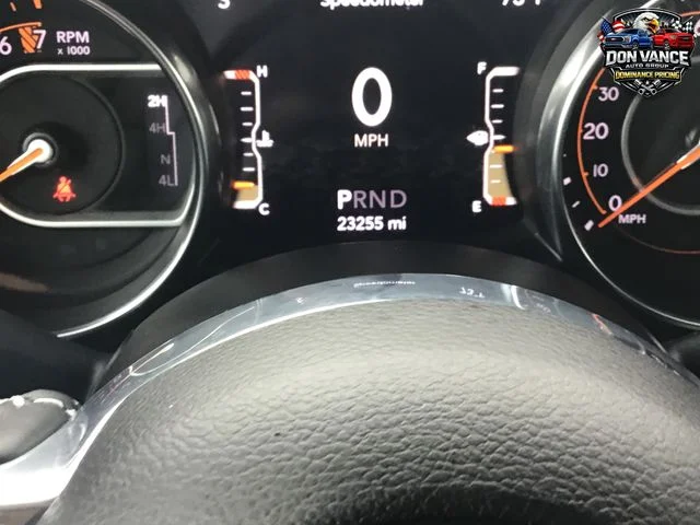 Used 2022 White Jeep Unlimited Sahara image 13