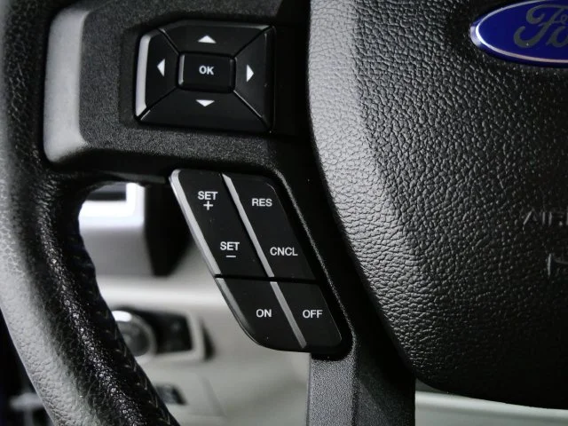 Used 2015 Blue Ford XLT image 26