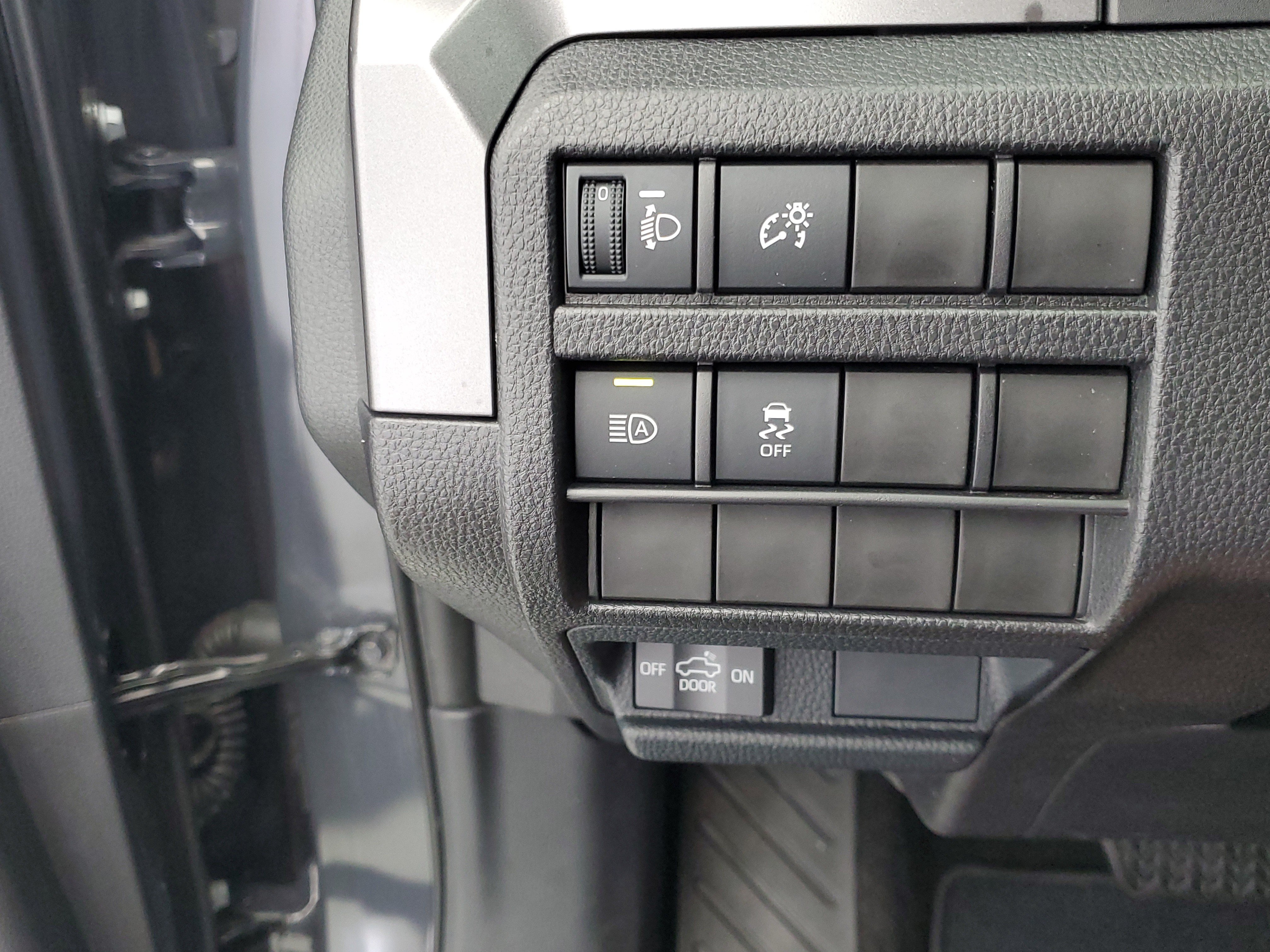 Used 2025 Underground Toyota SR5 image 32