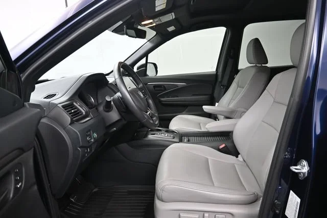 Used 2023 Blue Honda EX-L image 10
