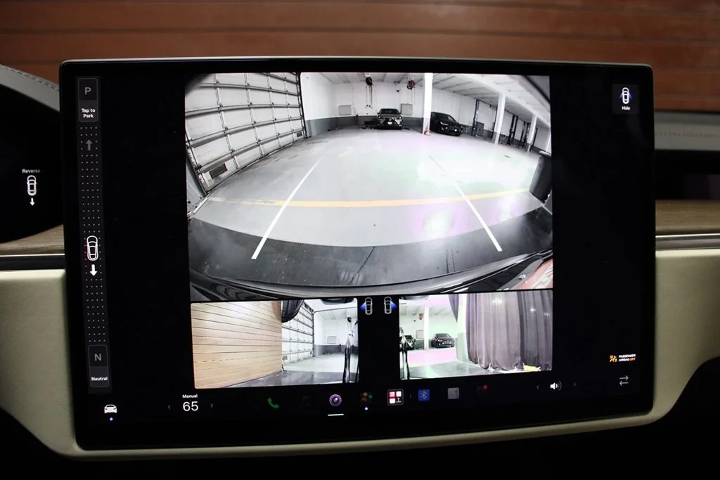 Used 2022 Solid Black Tesla Base image 16