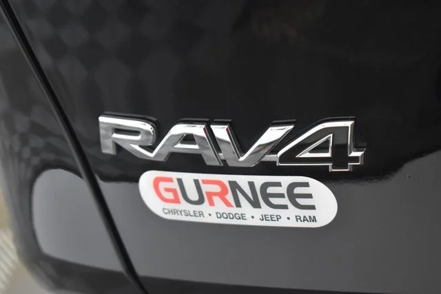 Used 2022 Black Toyota XLE image 17