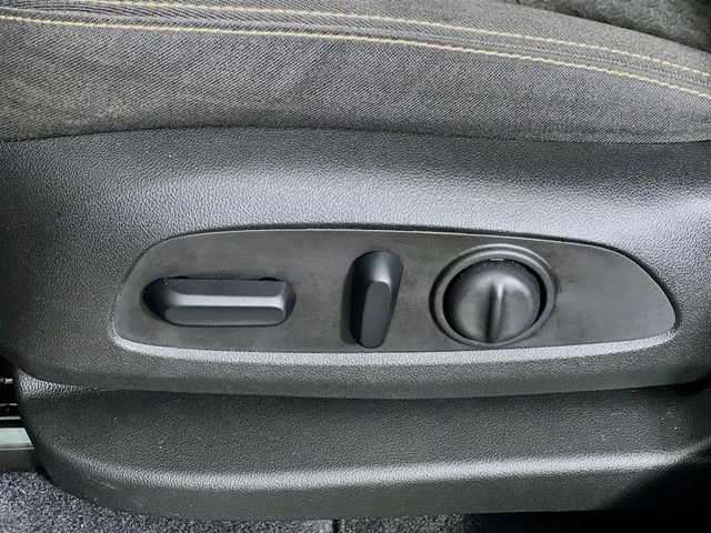 2020 GMC Terrain SLE - Photo 11