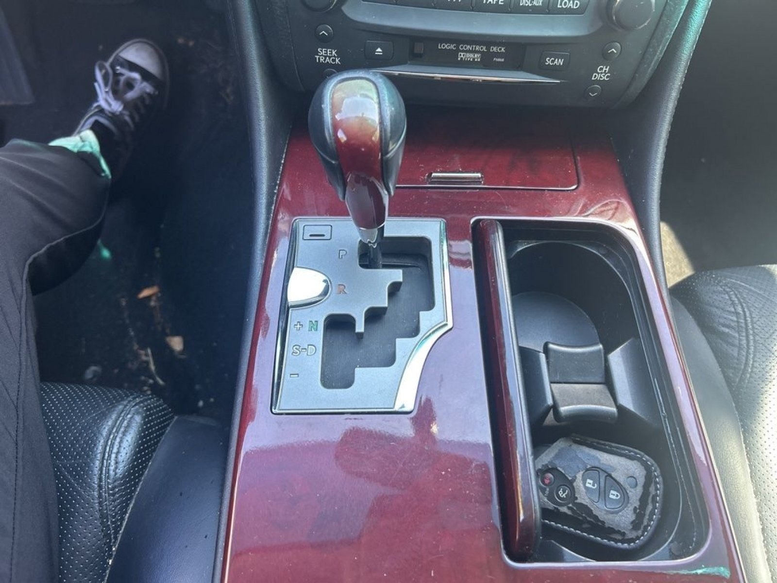 Used 2009 Obsidian Lexus 350 image 17