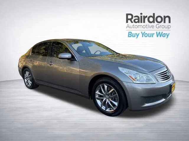 Used 2008 Platinum Graphite INFINITI Journey image 1
