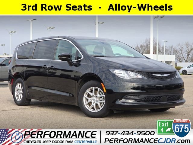 2025 Chrysler Voyager