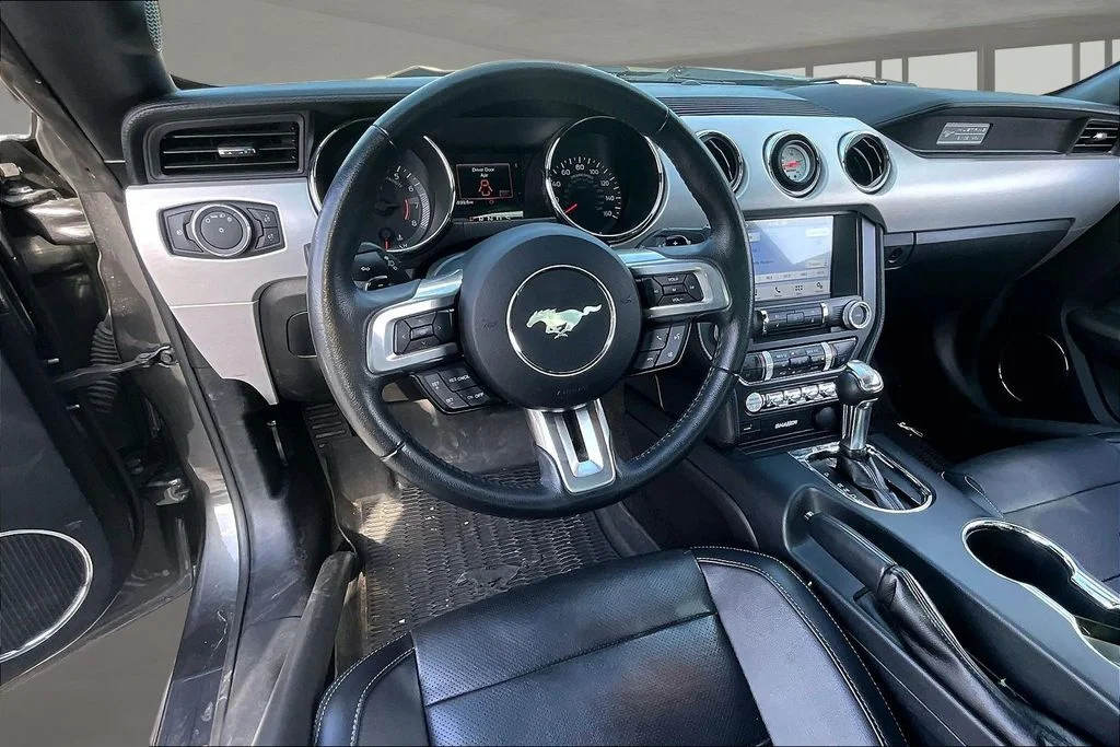 Used 2016 Gray Ford GT Premium image 8