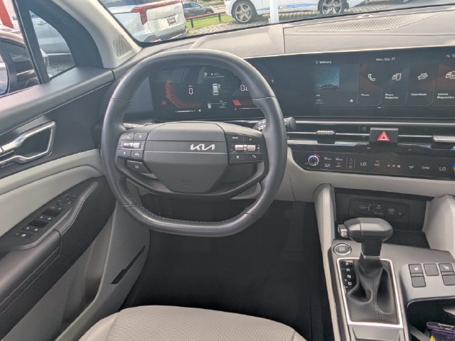 Certified Used 2026 Black Kia EX image 15