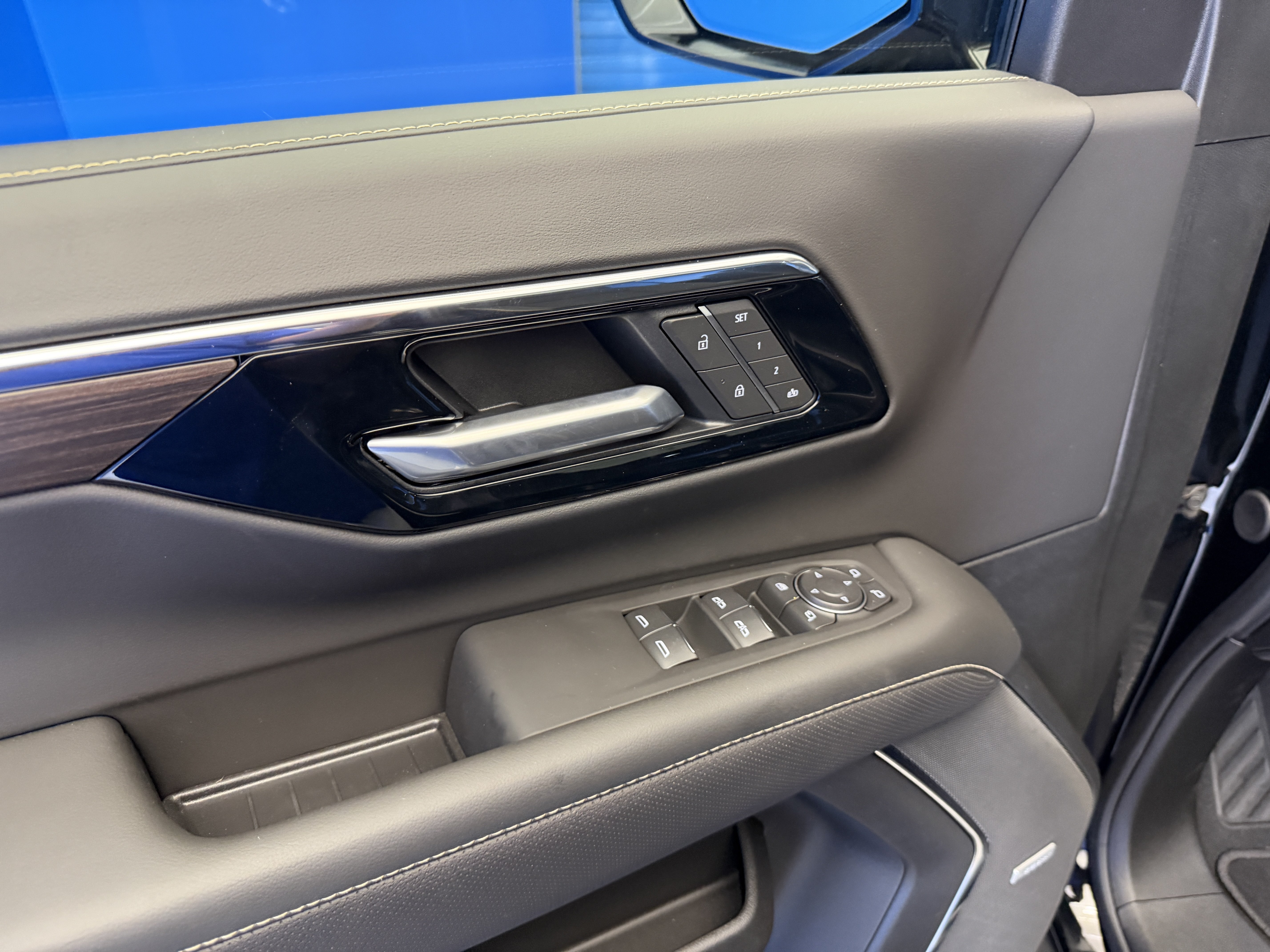 2026 Chevrolet Tahoe Premier - Photo 11