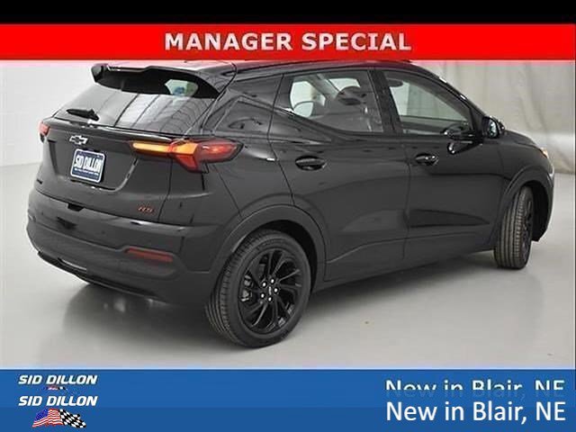 2027 Chevrolet Bolt RS - Photo 13