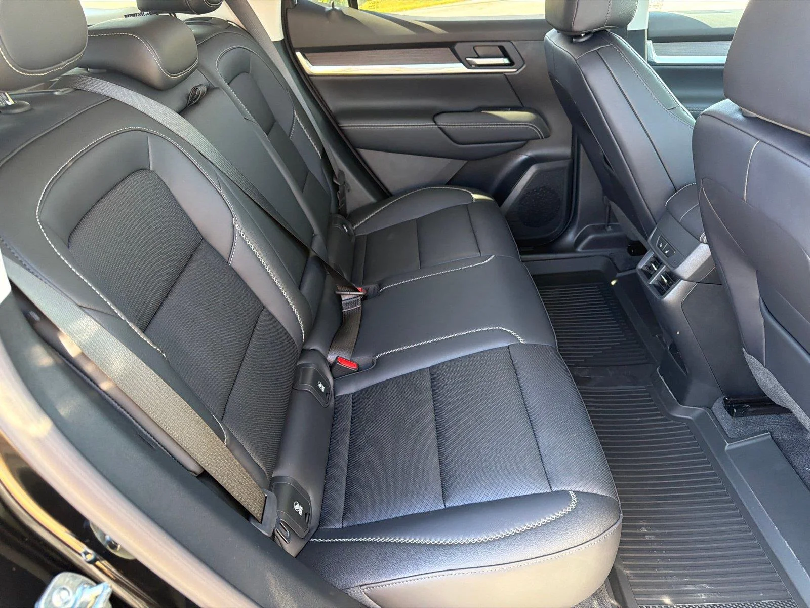2027 GMC Terrain Denali - Photo 12