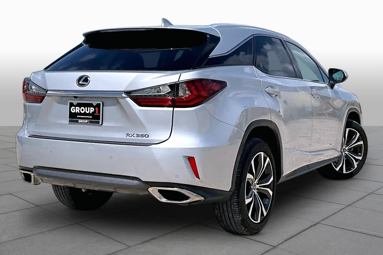 Used 2019 Silver Lining Metallic Lexus  image 11