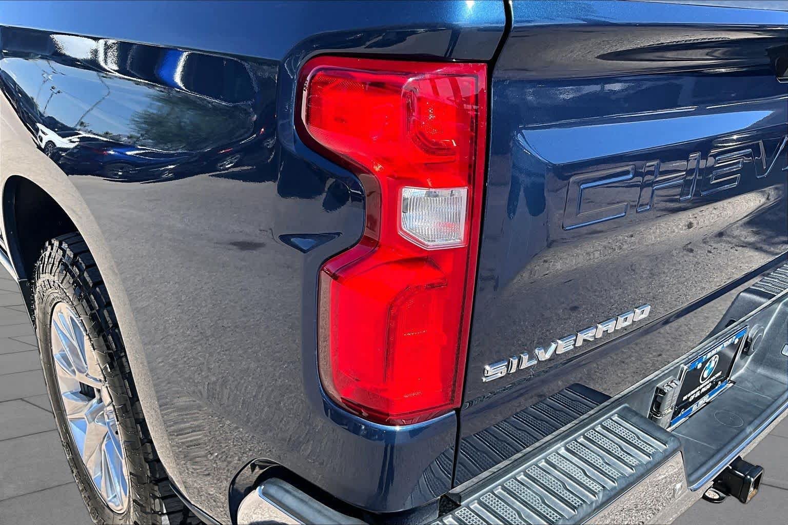 Used 2019 Northsky Blue Metallic Chevrolet LTZ image 28