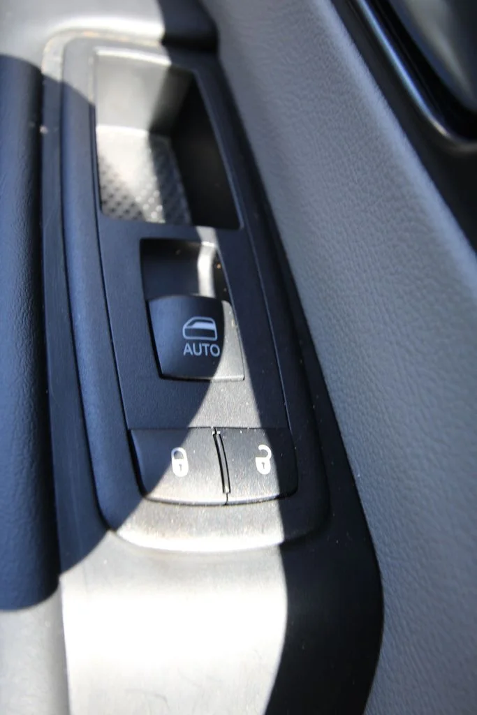 Used 2024 Black Chrysler Touring L image 24